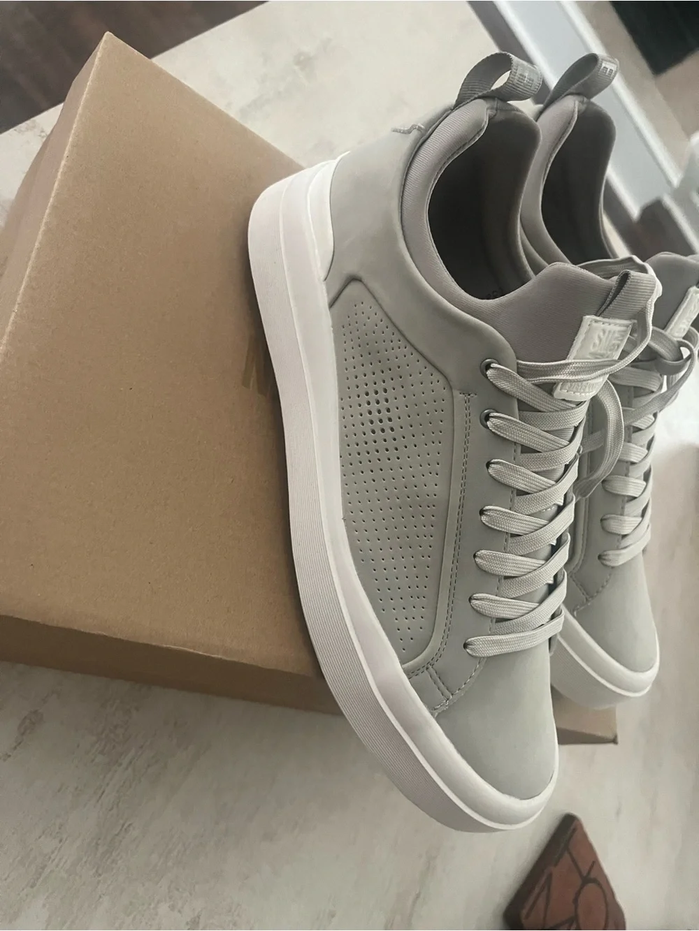 N/A light grey